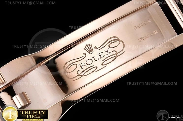 1202 RDD0223A – DayDate 36mm Packable 702